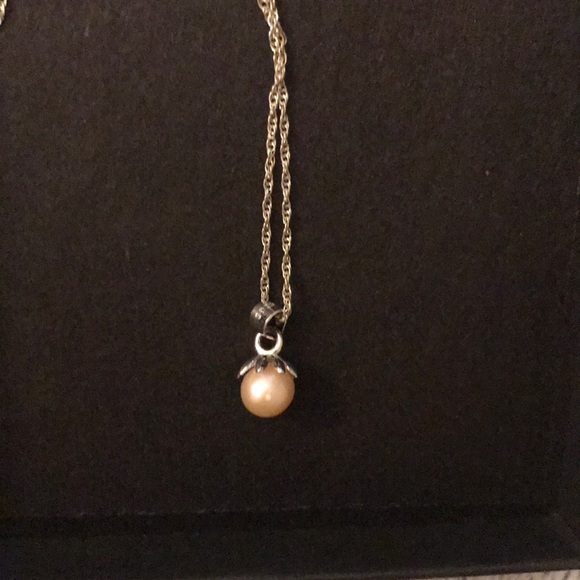 Vantel Pearls necklace - Picture 2 of 3
